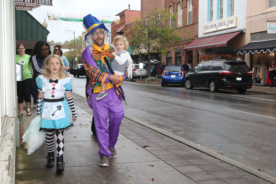 Halloween Trick or Treat Downtown Morganton 2019-9565.JPG